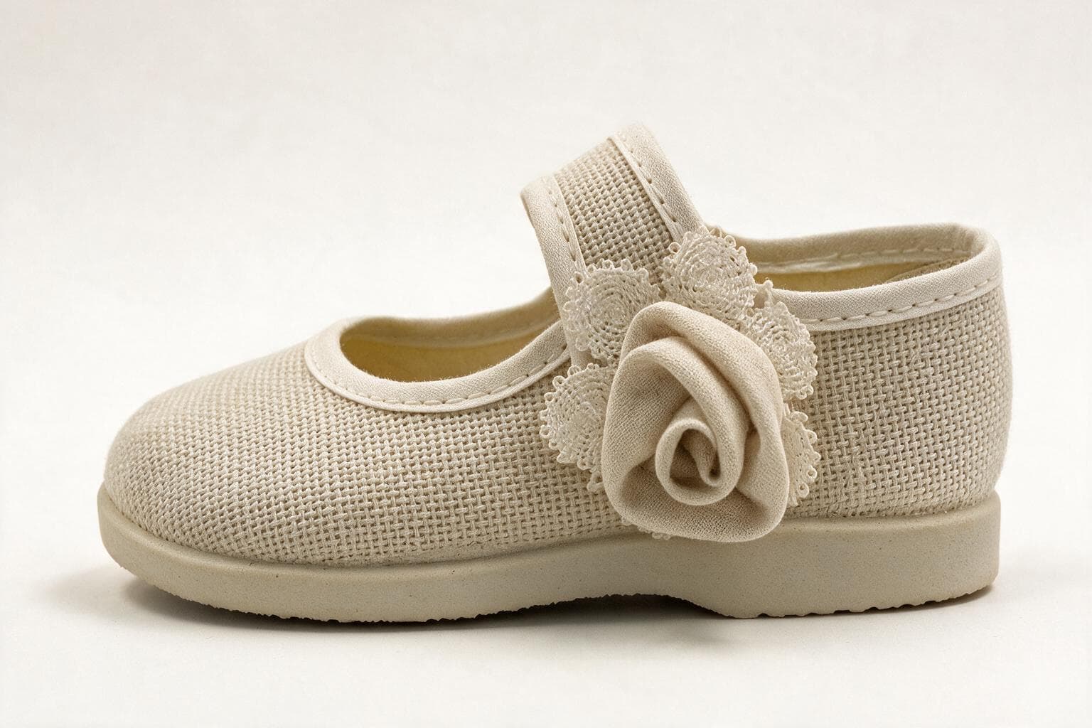 Mercedita con flor (bebé)